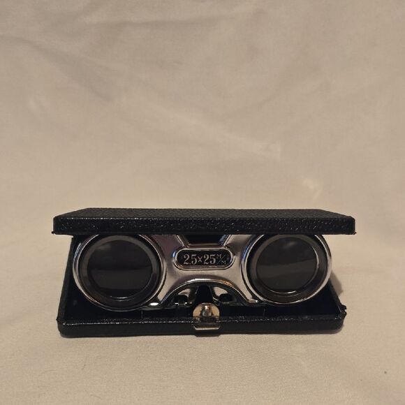 Other - Vintage Opera Sport Glasses with Case. Great Cond!